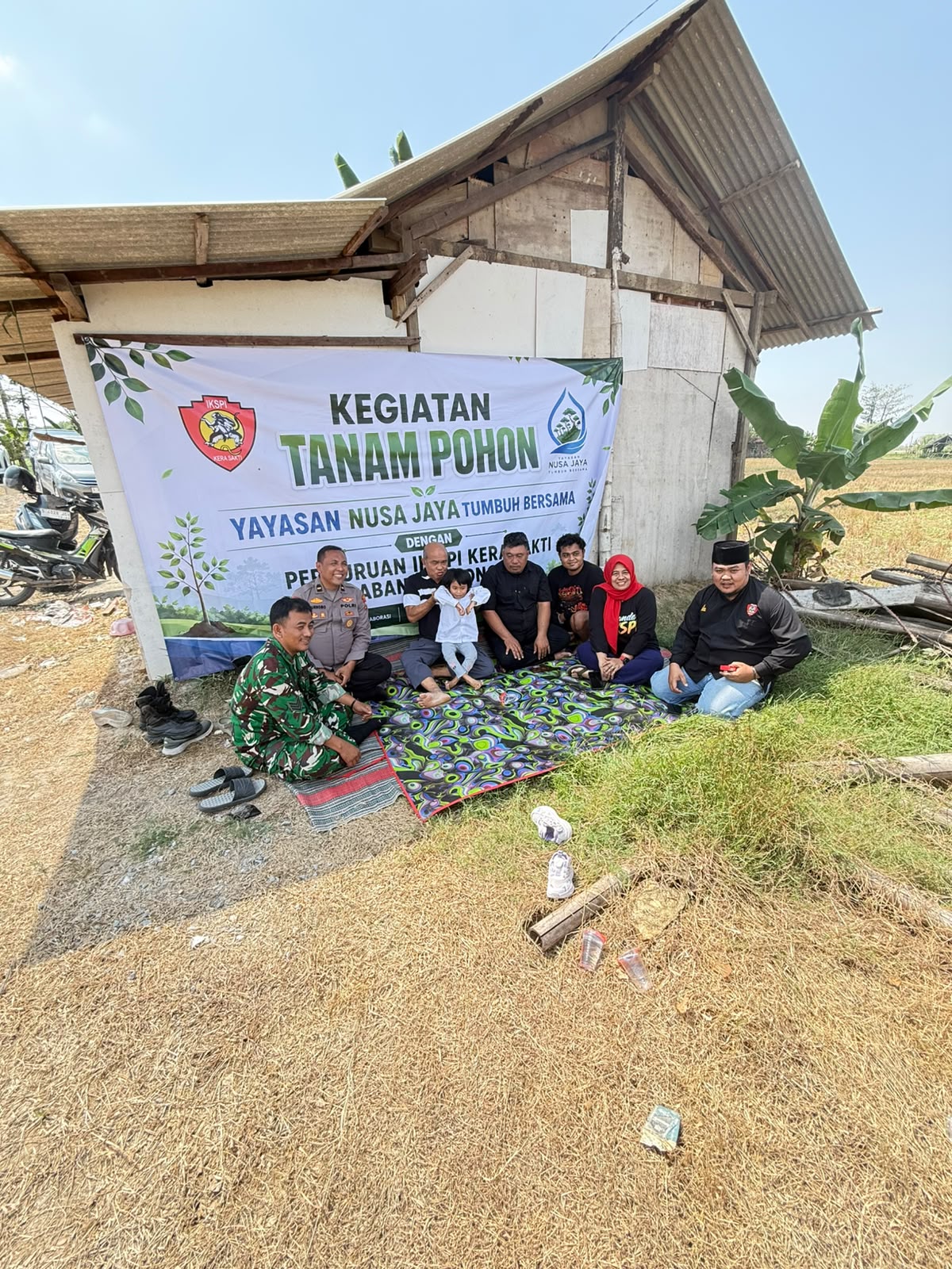 Nusa Jaya Tumbuh Bersama Sebar Ratusan Bibit Pohon Di Jawa Timur