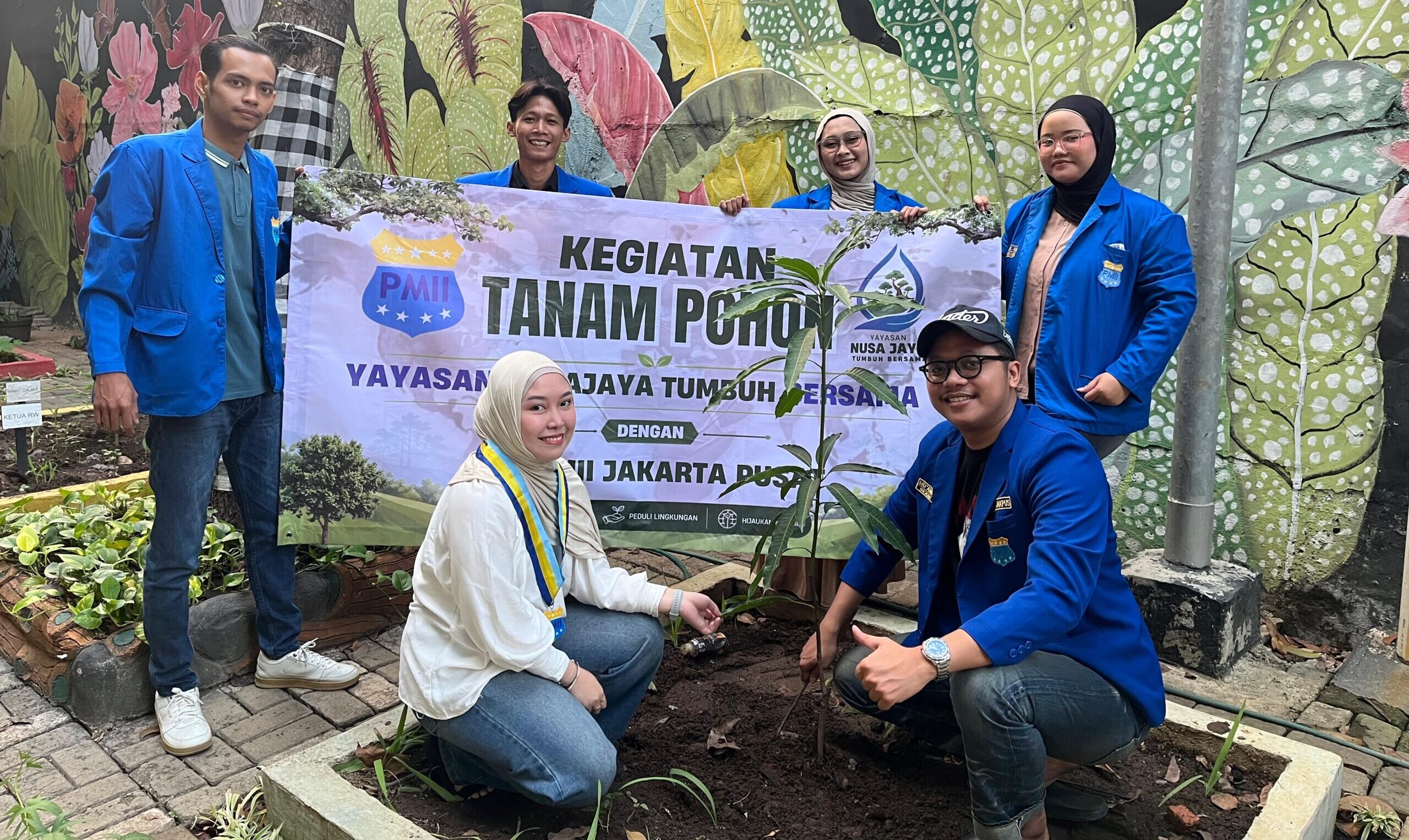 Nusa Jaya Tumbuh Bersama dan PMII Galakkan Tanam Pohon Di Jakarta Pusat